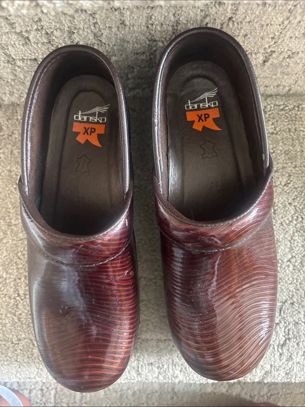 Dansko XP Women’s clogs brown print
